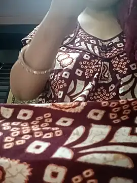 Snapshot of Jeya_thakur chatting on 11.11.25 Jeya thakur online show from 11.11.25