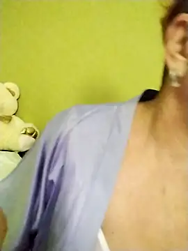 Snapshot of Alissa55552111 chatting on 10.21.25 Alissa55552111 online show from 10.21.25