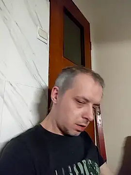 Snapshot of szajbusek41 chatting on 02.06.26 szajbusek41 online show from 02.06.26