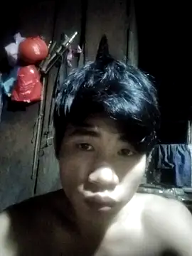 Snapshot of Nhyy_xx chatting on 10.10.25 Nhyy xx online show from 10.10.25