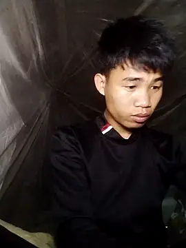 Snapshot of Nhyy_xx chatting on 04.19.26 Nhyy xx online show from 04.19.26