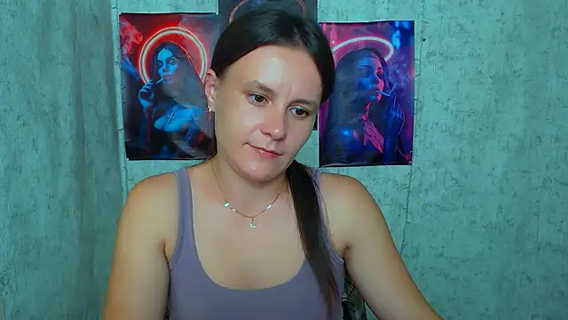 Snapshot of EvelinaMiss_ chatting on 09.19.25 EvelinaMiss online show from 09.19.25