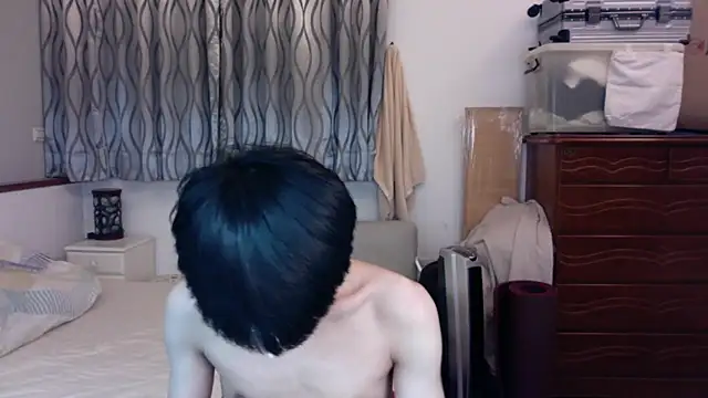 kai101010 online show from 10.28.25