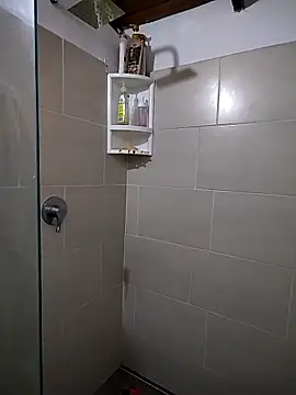 Suzanelee1 online show from 11.11.25