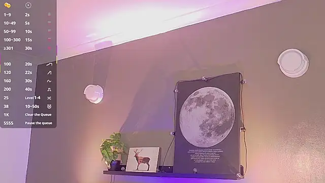 KeendraFox  online show from 10.14.25