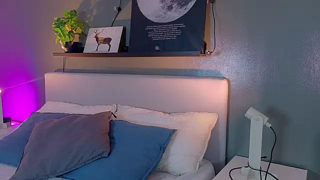 KeendraFox  online show from 10.30.25