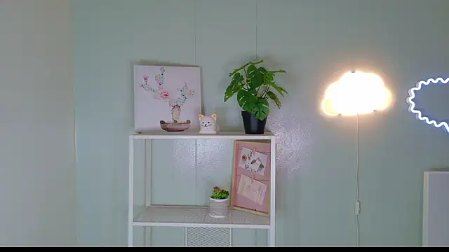 Snapshot of KeendraFox_ chatting on 02.05.26 KeendraFox online show from 02.05.26