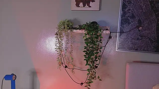 Snapshot of KeendraFox_ chatting on 02.20.26 KeendraFox online show from 02.20.26