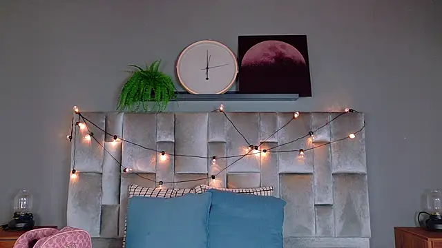 Snapshot of KeendraFox_ chatting on 03.01.26 KeendraFox online show from 03.01.26