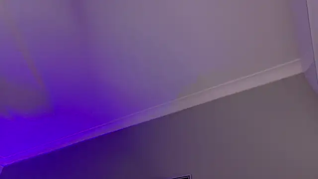 KeendraFox  online show from 04.03.26