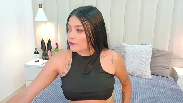 AteneaRoldan online show from 10.15.25