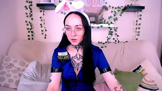 Snapshot of MollyKissy chatting on 09.28.25 MollyKissy online show from 09.28.25