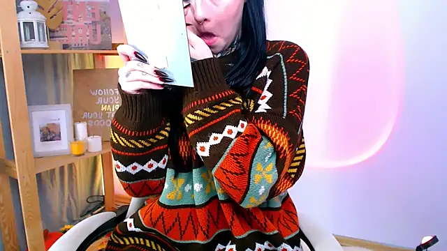 MollyKissy online show from 11.21.25