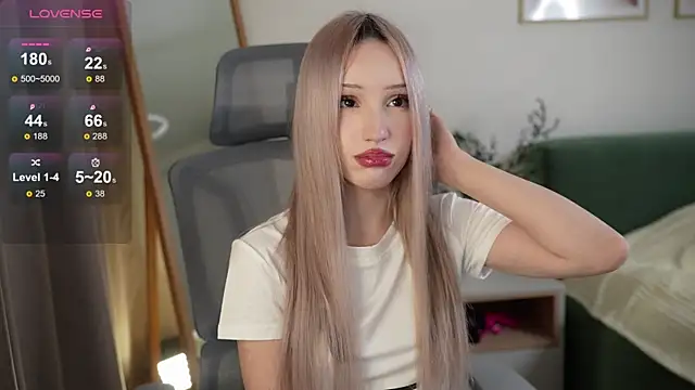 Laura Obsidian online show from 10.15.25