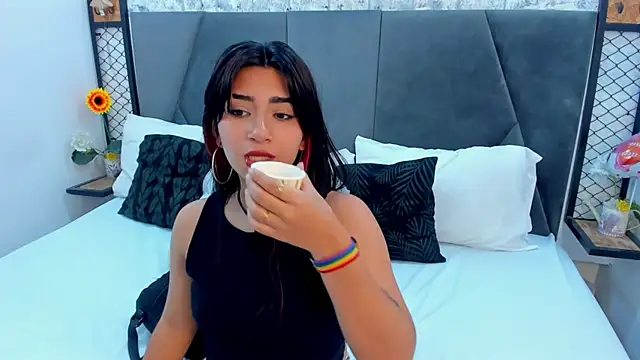 KENDRAOWEN online show from 10.01.25