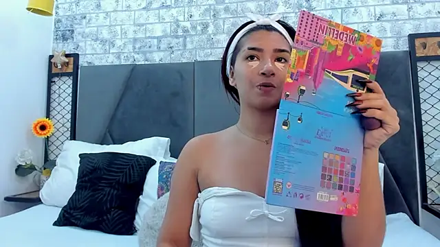 KENDRAOWEN online show from 10.17.25