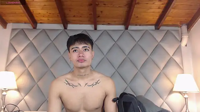 Clement Reyes online show from 10.03.25