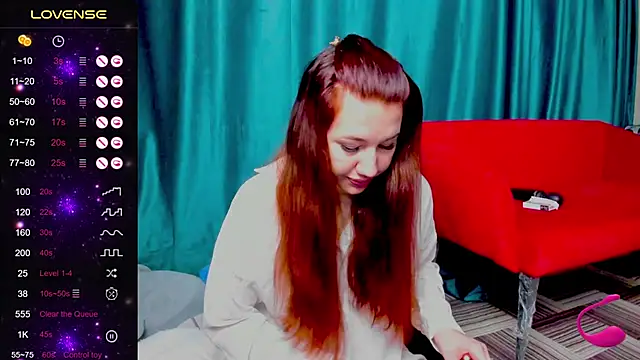 LillyLover  online show from 10.11.25