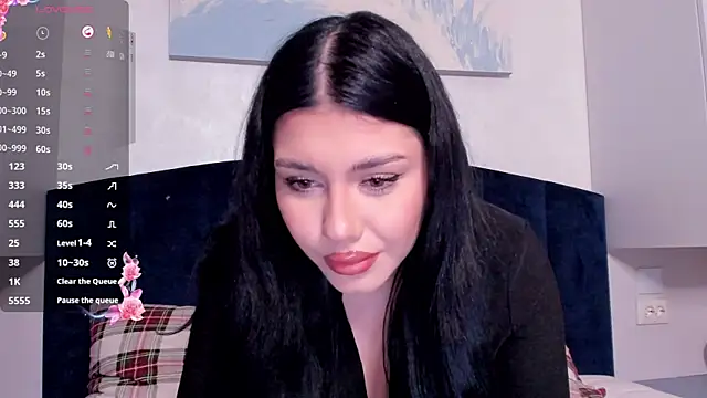 Snapshot of KendraKiss_ chatting on 10.23.25 KendraKiss online show from 10.23.25