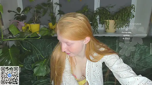 Snapshot of RitaSweety18 chatting on 11.03.25 RitaSweety18 online show from 11.03.25