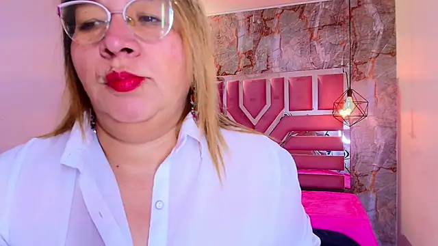 MaylinRosse  online show from 02.18.26