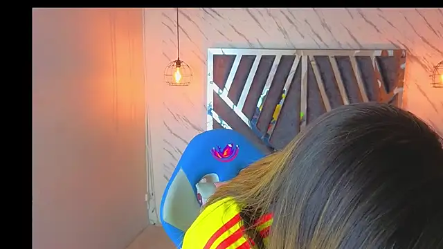 Snapshot of MaylinRosse_ chatting on 06.27.26 MaylinRosse online show from 06.27.26