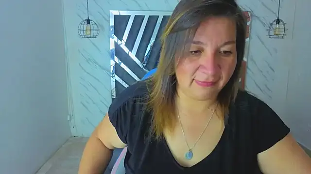 Snapshot of MaylinRosse_ chatting on 06.30.26 MaylinRosse online show from 06.30.26