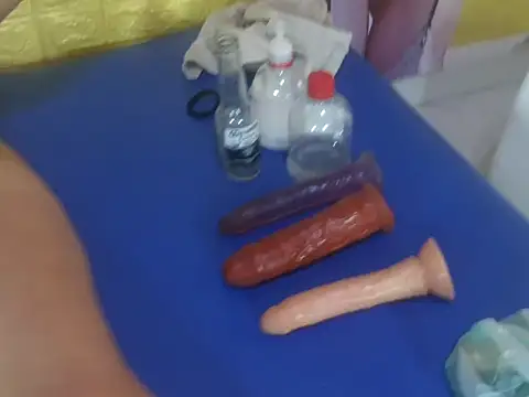 Snapshot of samantadpfisting chatting on 09.23.25 samantadpfisting online show from 09.23.25