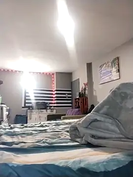 Massive Xxpounder online show from 04.23.26