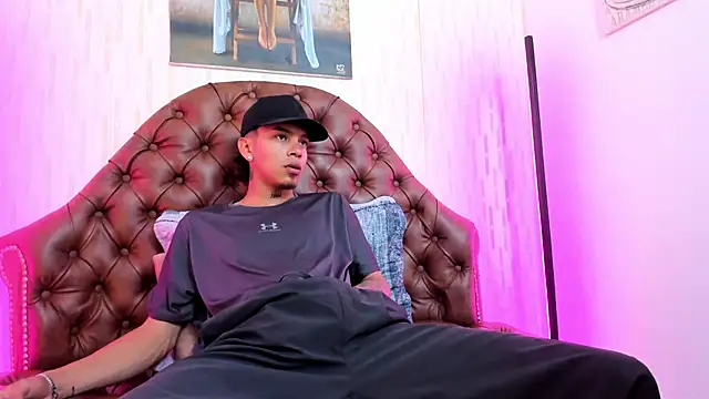 noah blake0 online show from 11.03.25