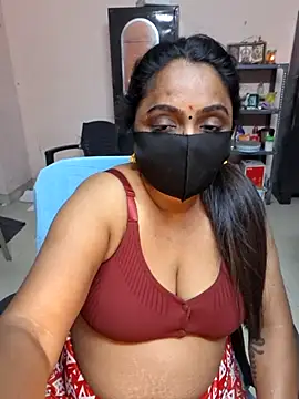 queendivya online show from 07.18.26