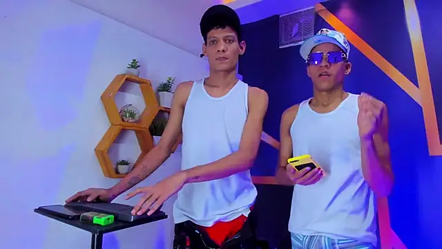 Imperialboys 2 online show from 09.25.25