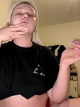 Snapshot of lame_cat chatting on 10.26.25 lame cat online show from 10.26.25