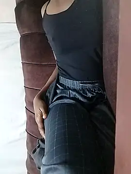 Snapshot of Lesego-mash chatting on 10.10.25 Lesego-mash online show from 10.10.25