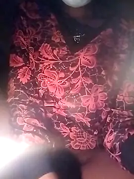 Snapshot of Lesego-mash chatting on 10.12.25 Lesego-mash online show from 10.12.25