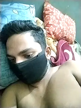 Snapshot of VickyMonster5 chatting on 10.05.25 VickyMonster5 online show from 10.05.25