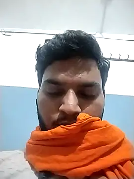 Snapshot of VickyMonster5 chatting on 10.26.25 VickyMonster5 online show from 10.26.25