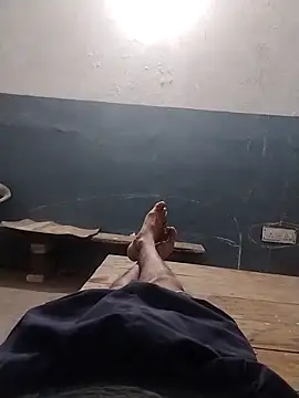 Snapshot of VickyMonster5 chatting on 11.02.25 VickyMonster5 online show from 11.02.25