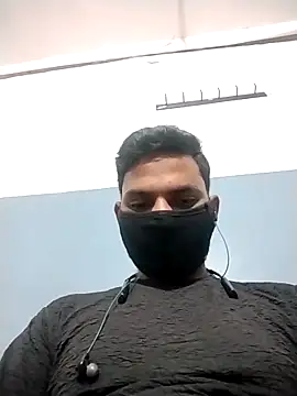 Snapshot of VickyMonster5 chatting on 11.05.25 VickyMonster5 online show from 11.05.25