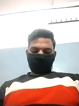 Snapshot of VickyMonster5 chatting on 11.14.25 VickyMonster5 online show from 11.14.25