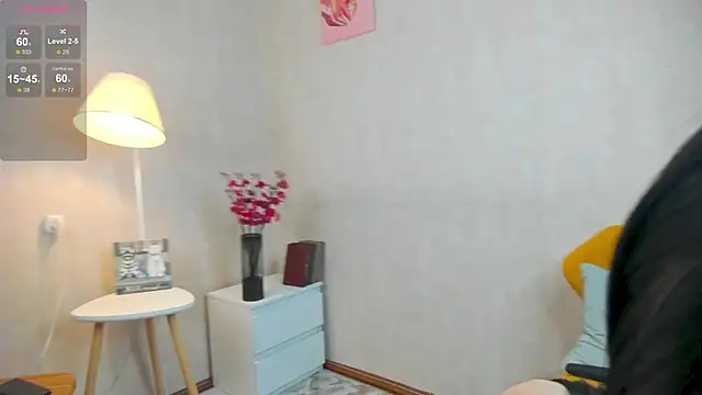 Snapshot of _DarknessQueen chatting on 09.27.25 DarknessQueen online show from 09.27.25