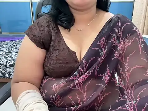 divya-jannu online show from 11.29.25