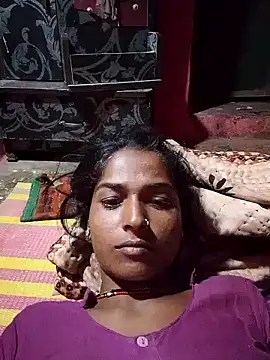 Snapshot of Hot_reshmaji chatting on 10.17.25 Hot reshmaji online show from 10.17.25