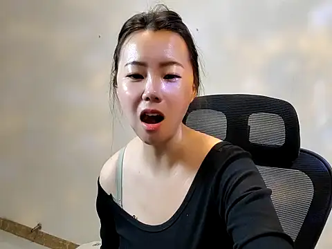 sallycui online show from 09.25.25