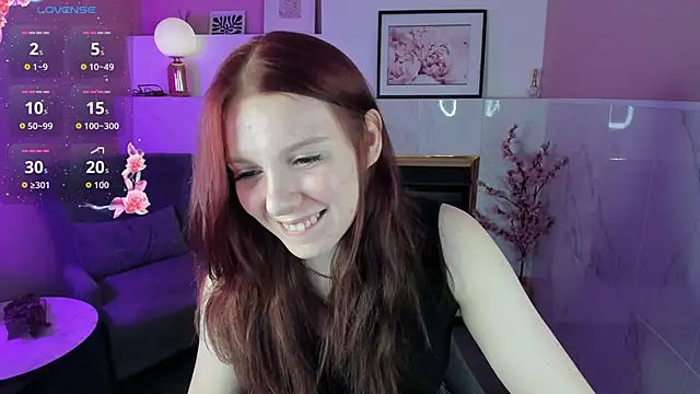 Layla Glam online show from 10.22.25