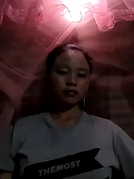 clara-cute online show from 09.24.25