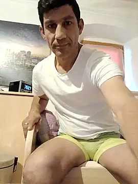 Casianantoonnio online show from 10.18.25