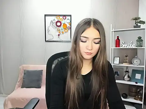 EllaClarke online show from 11.29.25