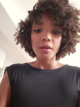 Snapshot of NyahMoon chatting on 10.28.25 NyahMoon online show from 10.28.25