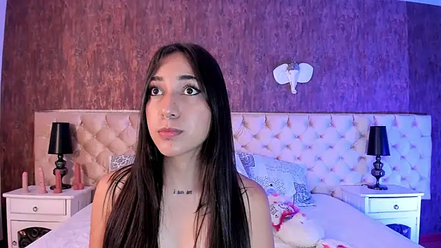 LiaaTurner online show from 10.06.25